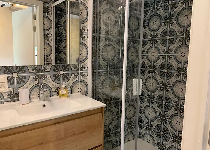 Les Myosotis Bed & Breakfast